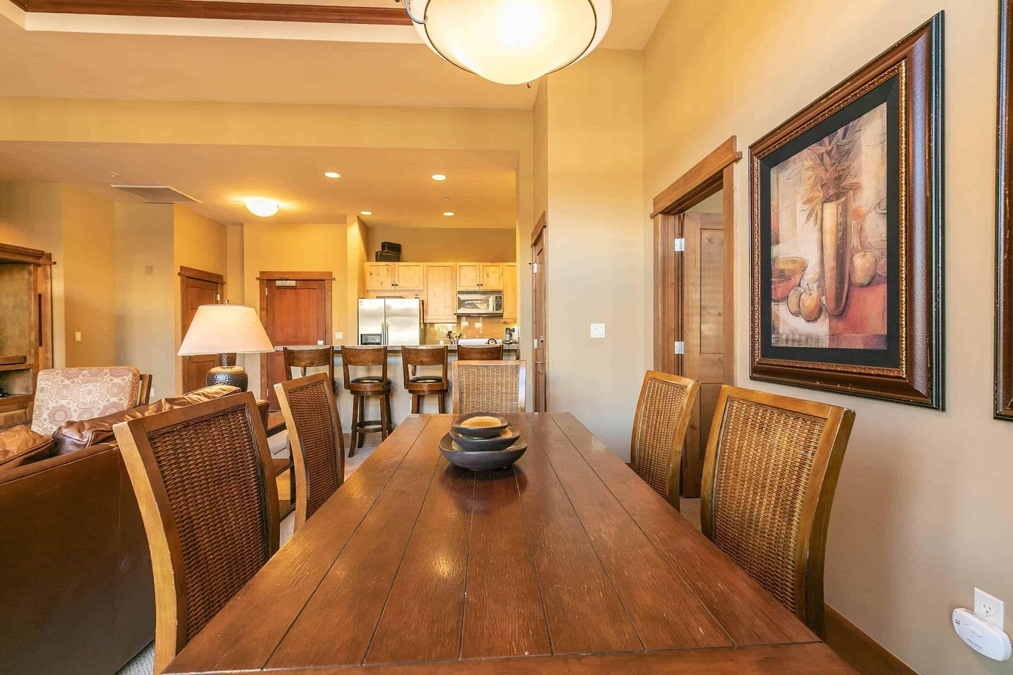 Restaurant East West Hospitality Tahoe