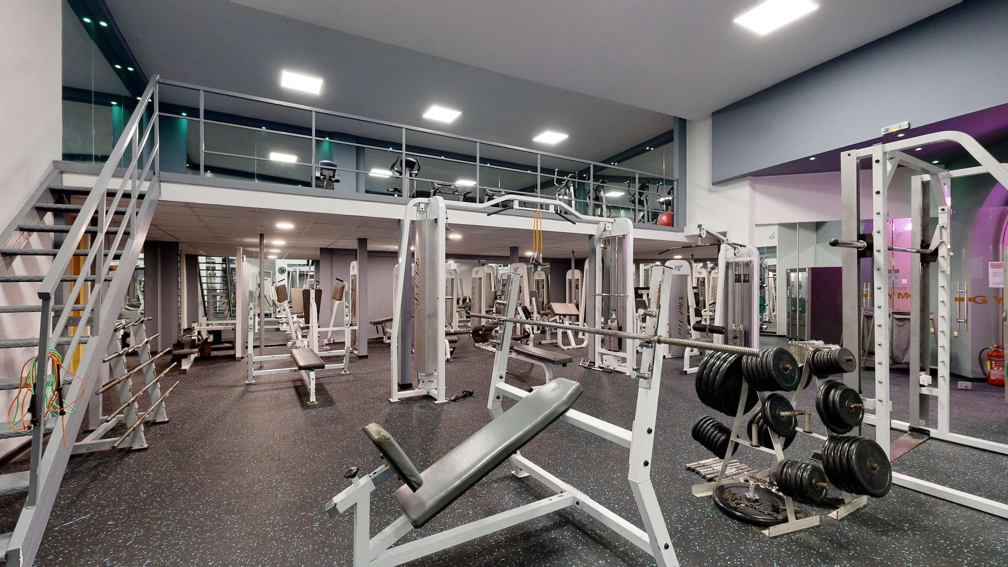 Gimnasio Acrotel Athena Residence