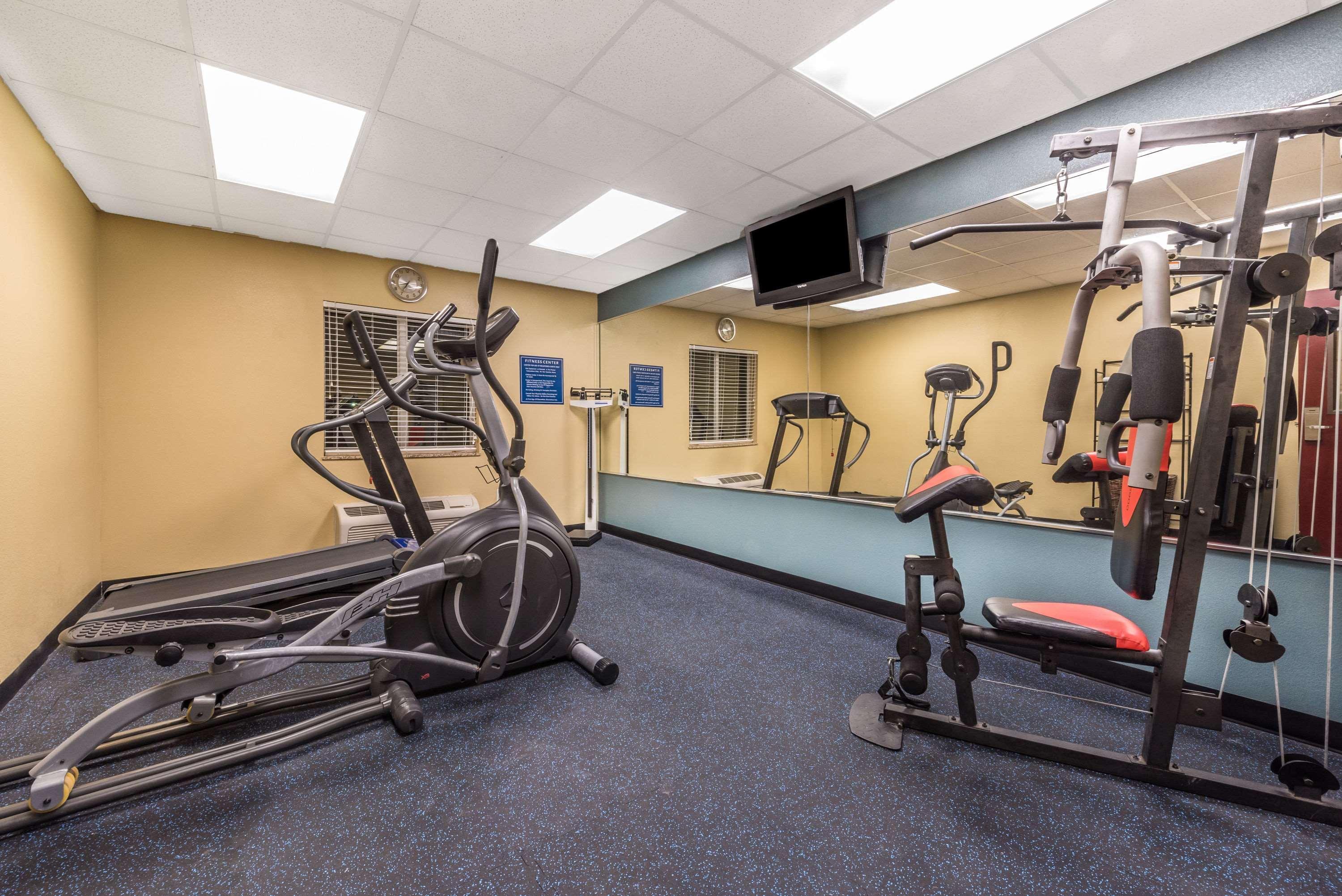 Gimnasio Days Inn by Wyndham Rockdale Texas