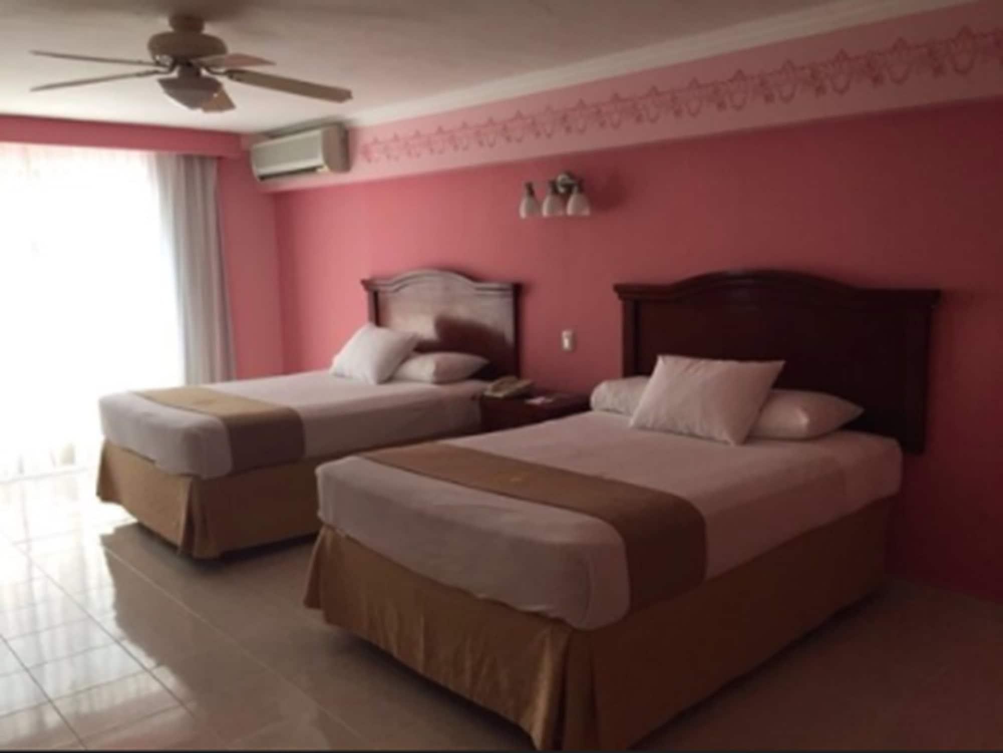 Habitación Hotel Plaza Colonial