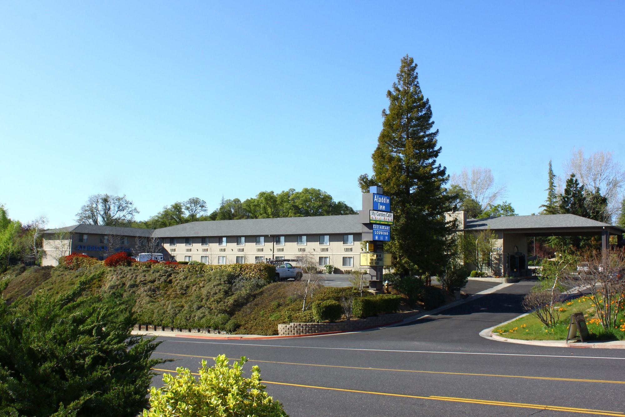 Vista Exterior Aladdin Inn