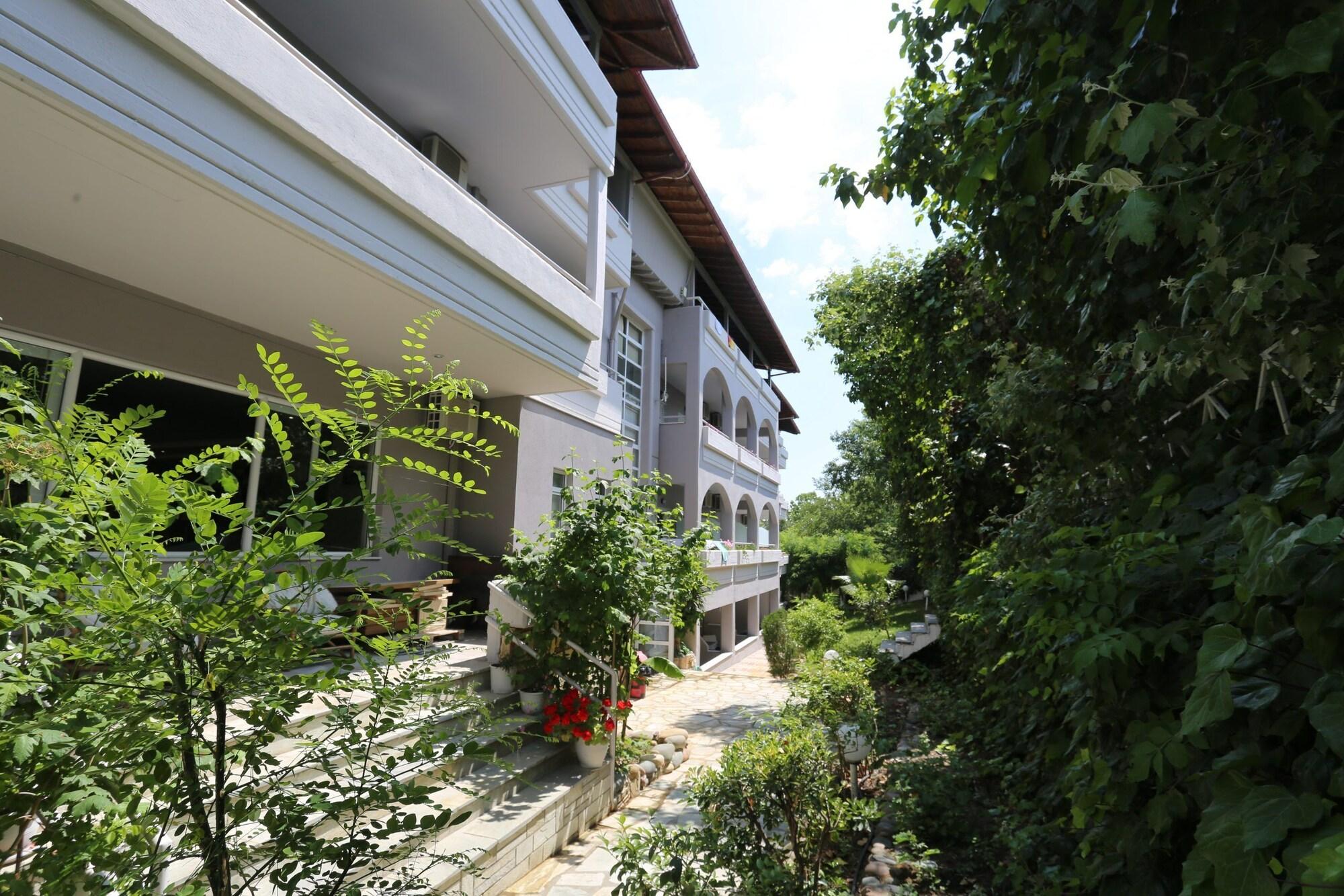Vista Exterior Hotel Tropical