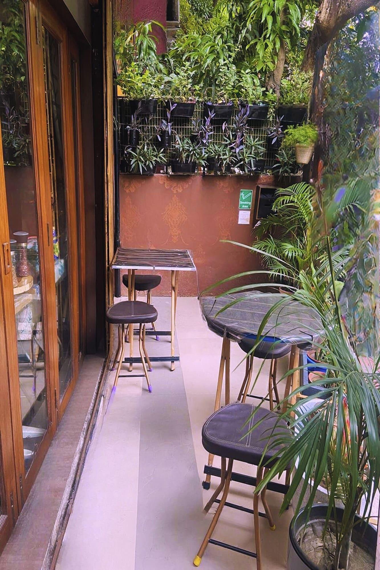 Bar/Salón The Kei Inn & Suites Hotel near Salt Lake