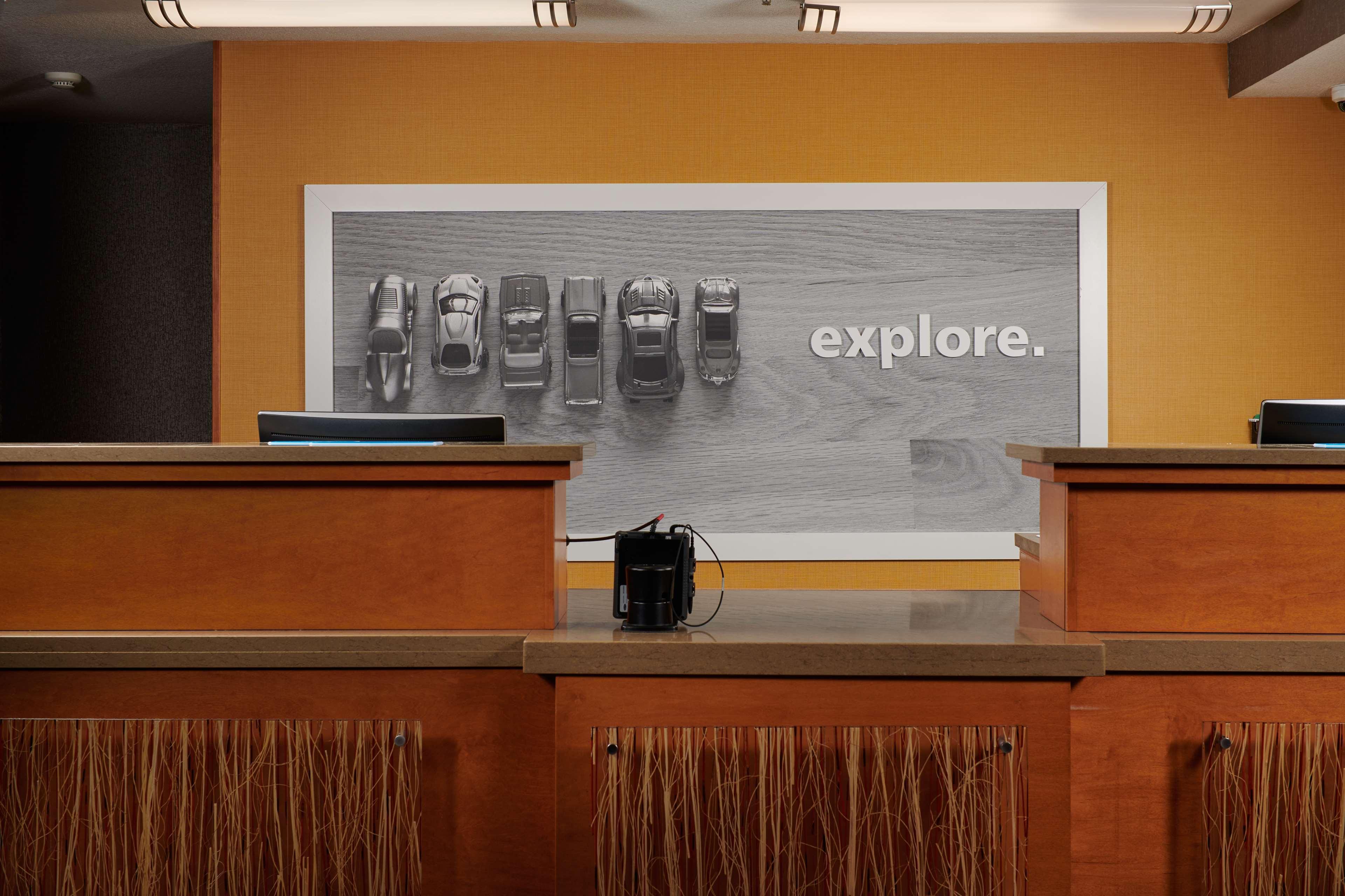Vista Lobby Hampton Inn Alamogordo