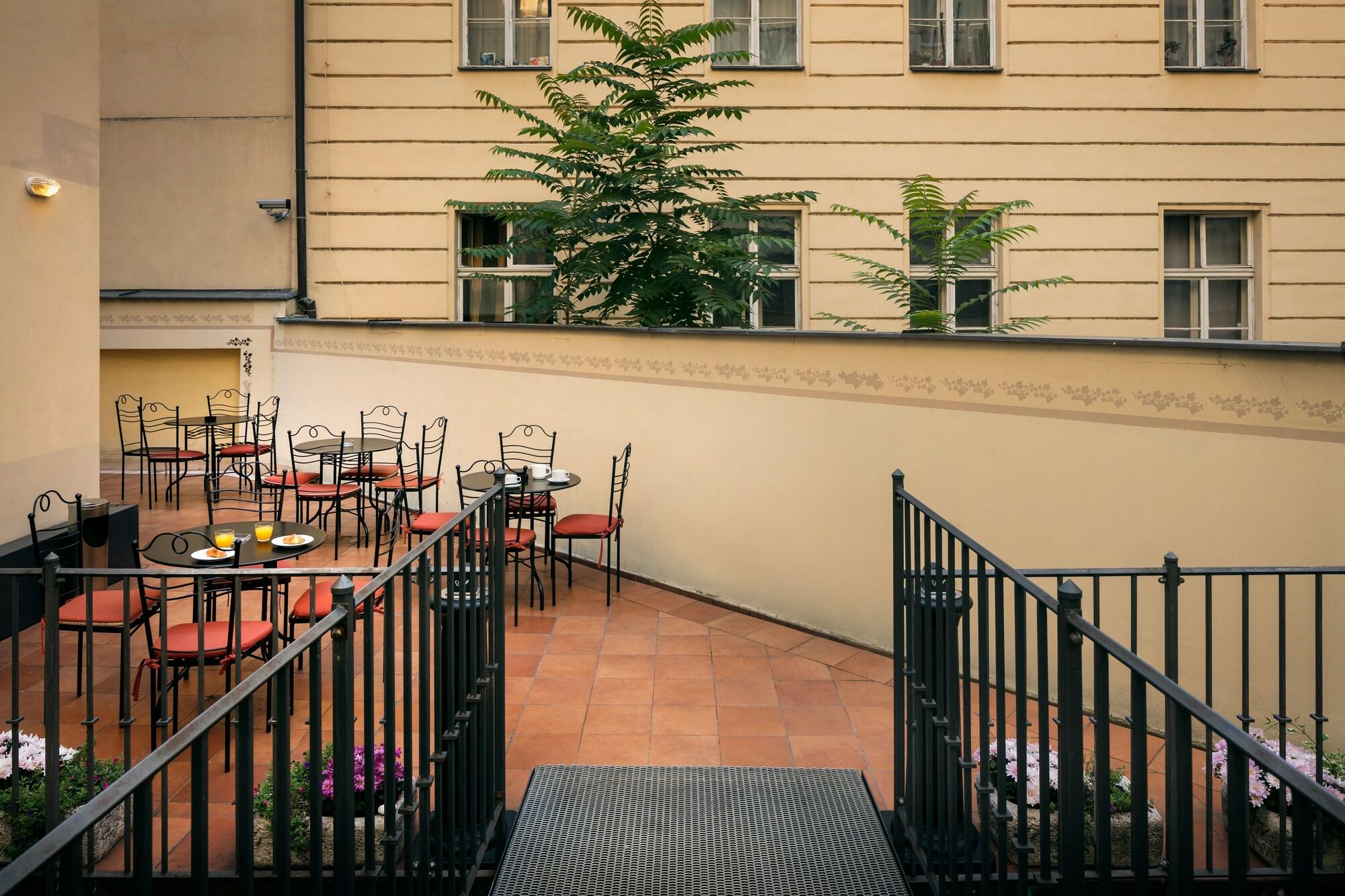 Restaurant Hotel Caesar Prague