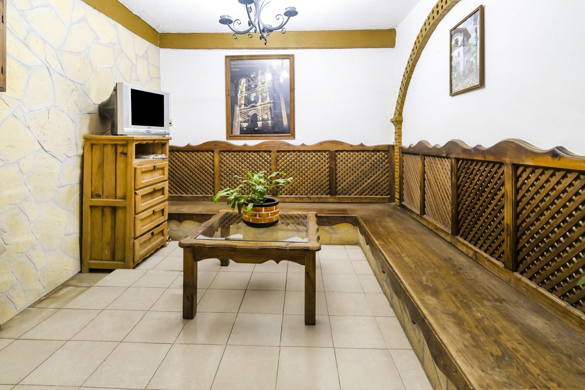 Varios OYO Hotel La Luna