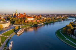 Actividad - Visita guiada al Castillo de Wawel y crucero por el río Vístula