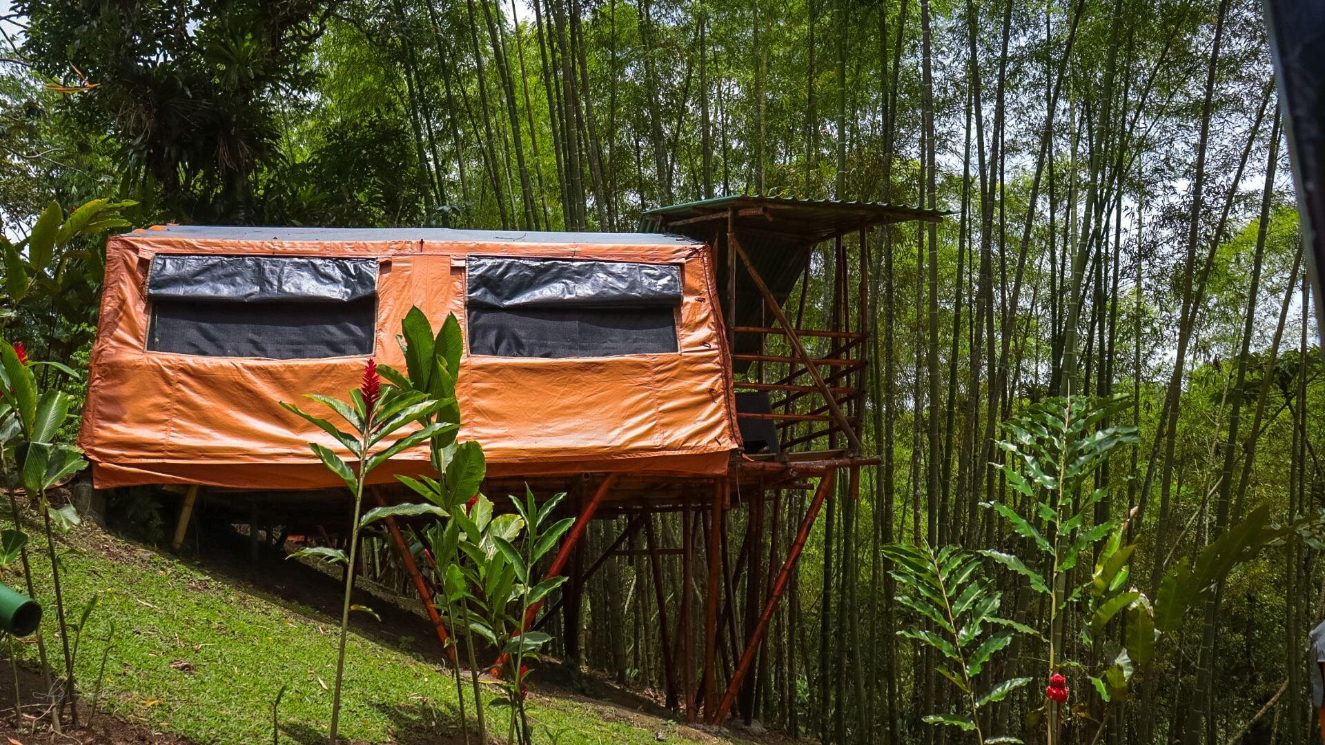 Vista Exterior Essence Arenal Spa & Yoga