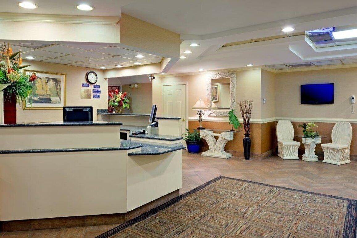 Vista Lobby Paradise Plaza Inn