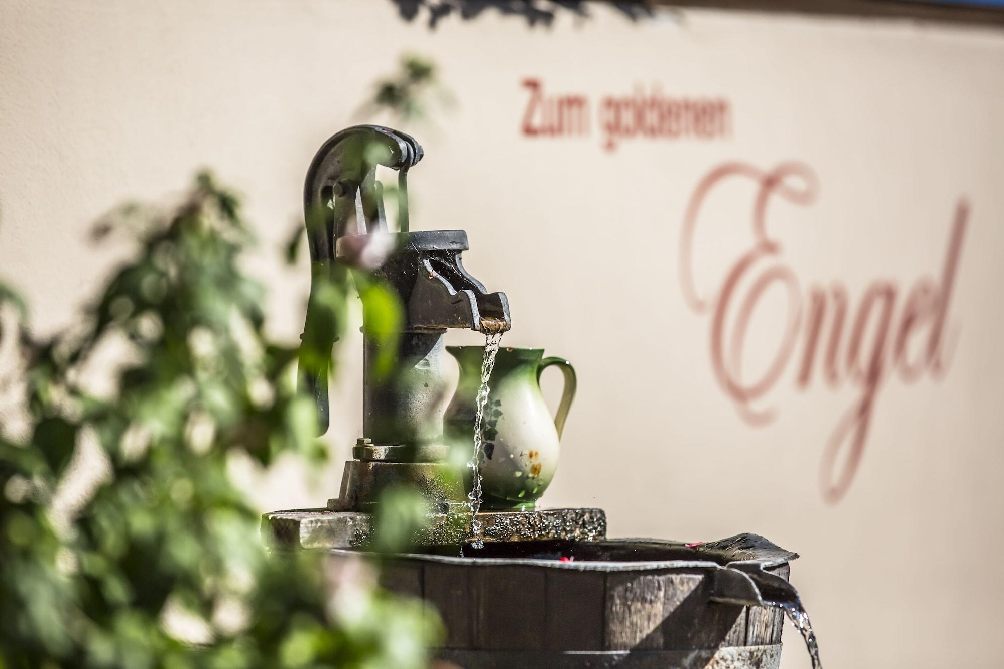 Vista Exterior Hotel-Gasthaus Goldener Engel