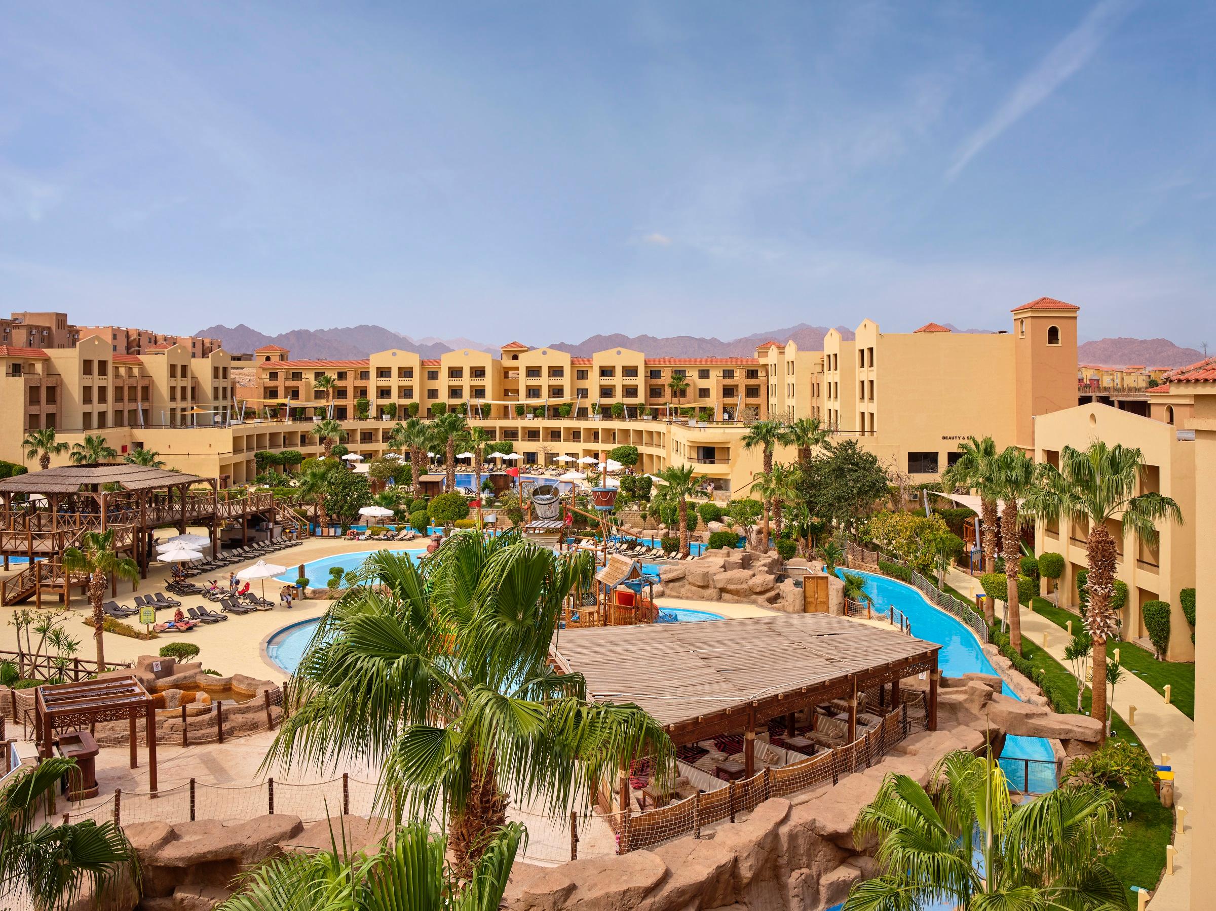 Vista Exterior Coral Sea Aqua Club