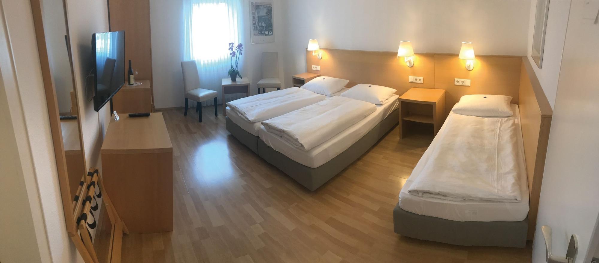 Varios Hotel Weinhaus Selmigkeit
