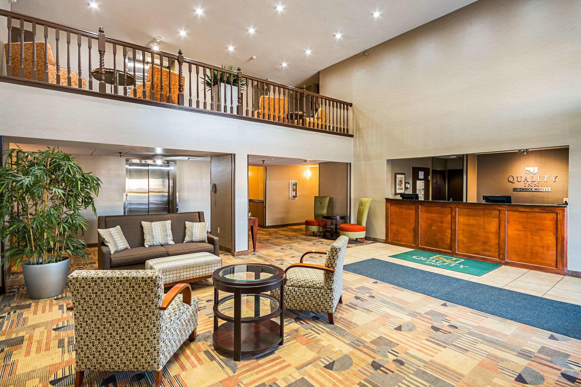 Vista Lobby Quality Inn