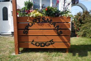 Alojamiento - The Sportsmans Lodge