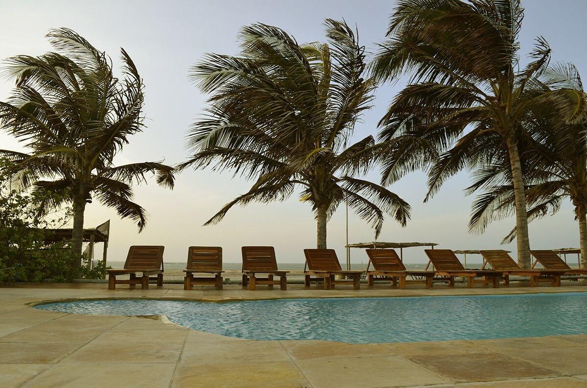 Vista Piscina Pousada Vila Itaqui