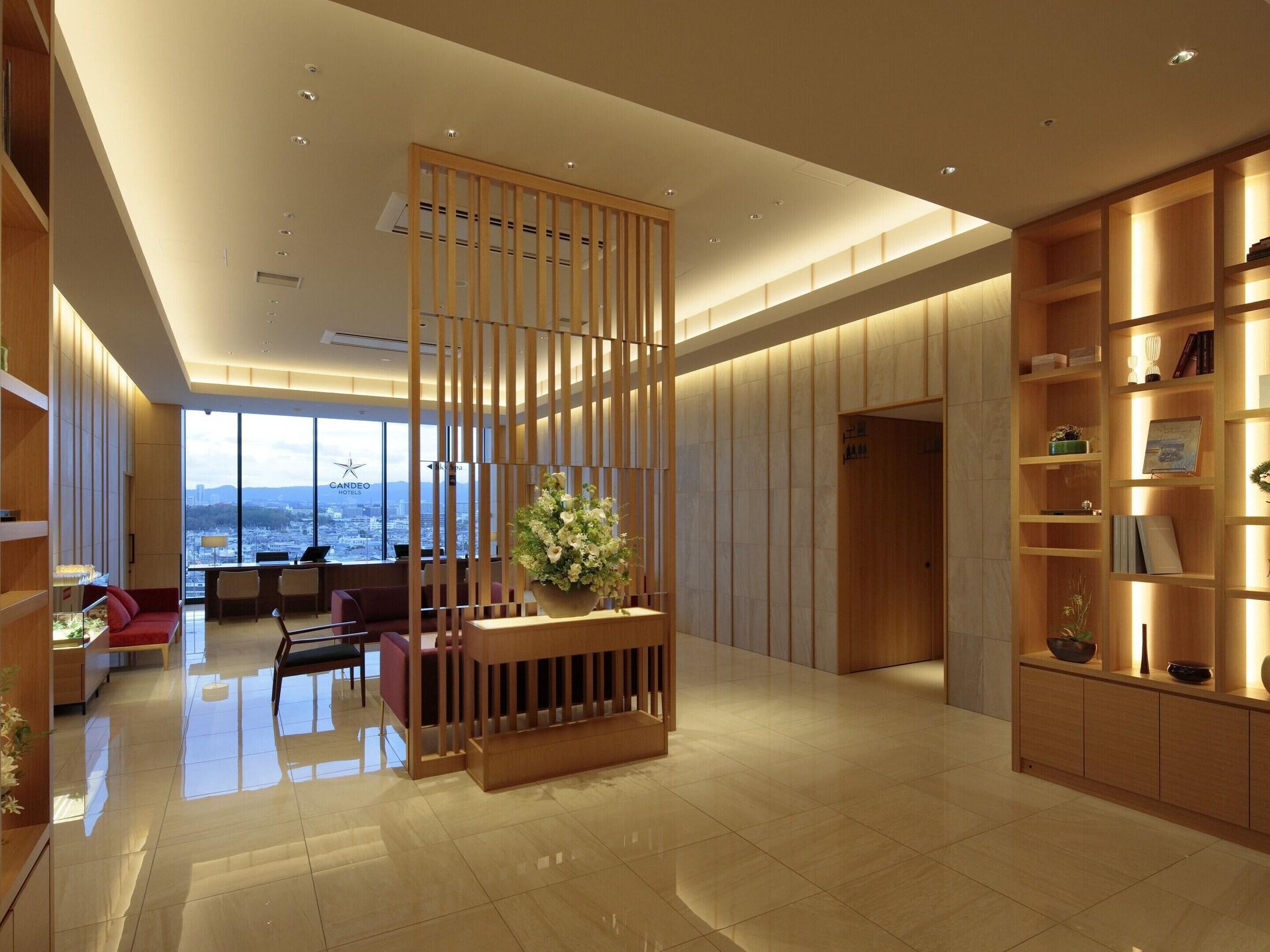 Vista Lobby Candeo Hotels Osaka Kishibe