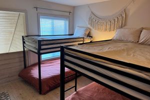 Alquiler Vacacional - Private Lakefront Escape on 10,000+ Acre Black Lake