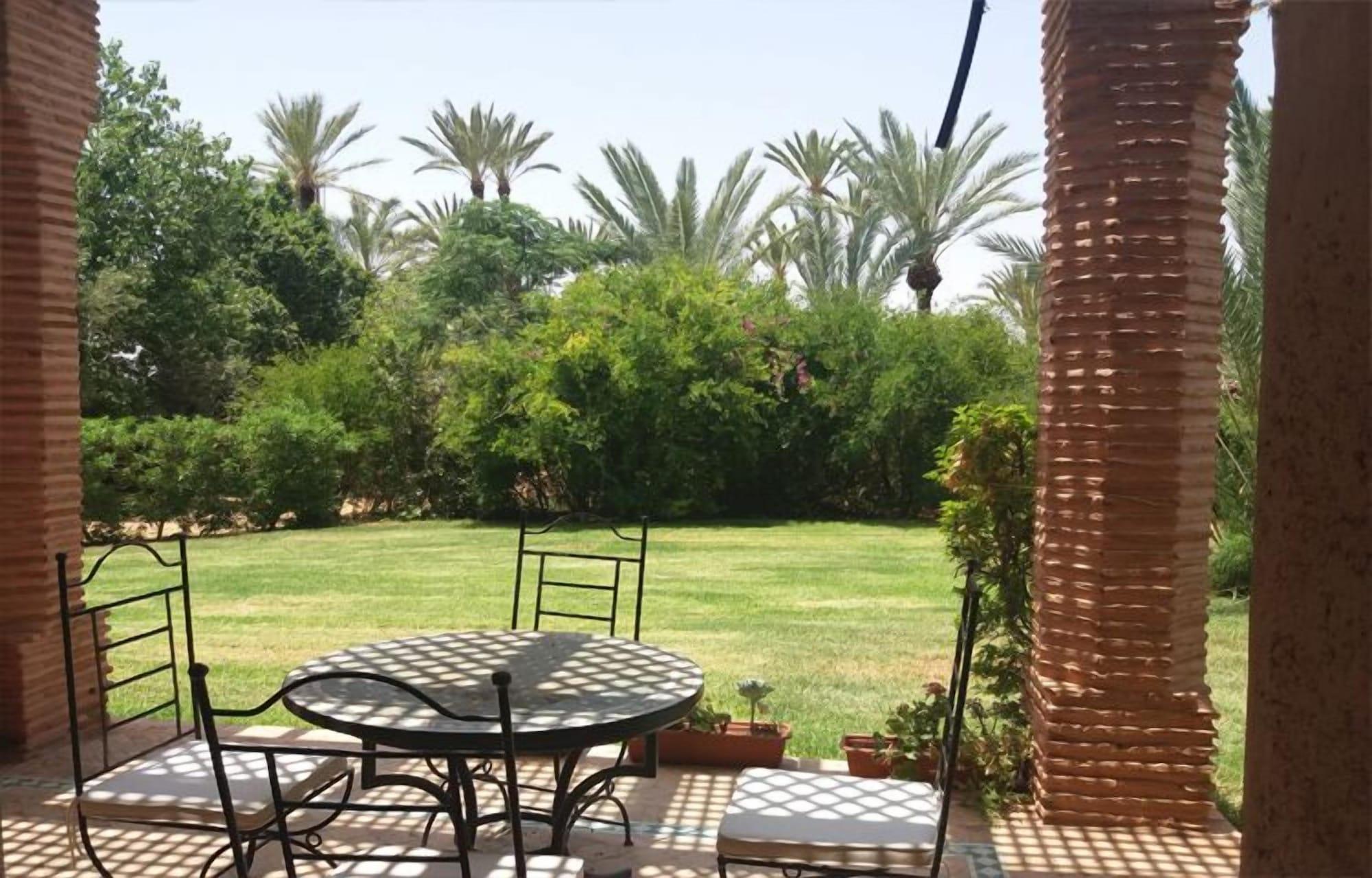 Equipamiento de Habitación Beyond Palm Appart