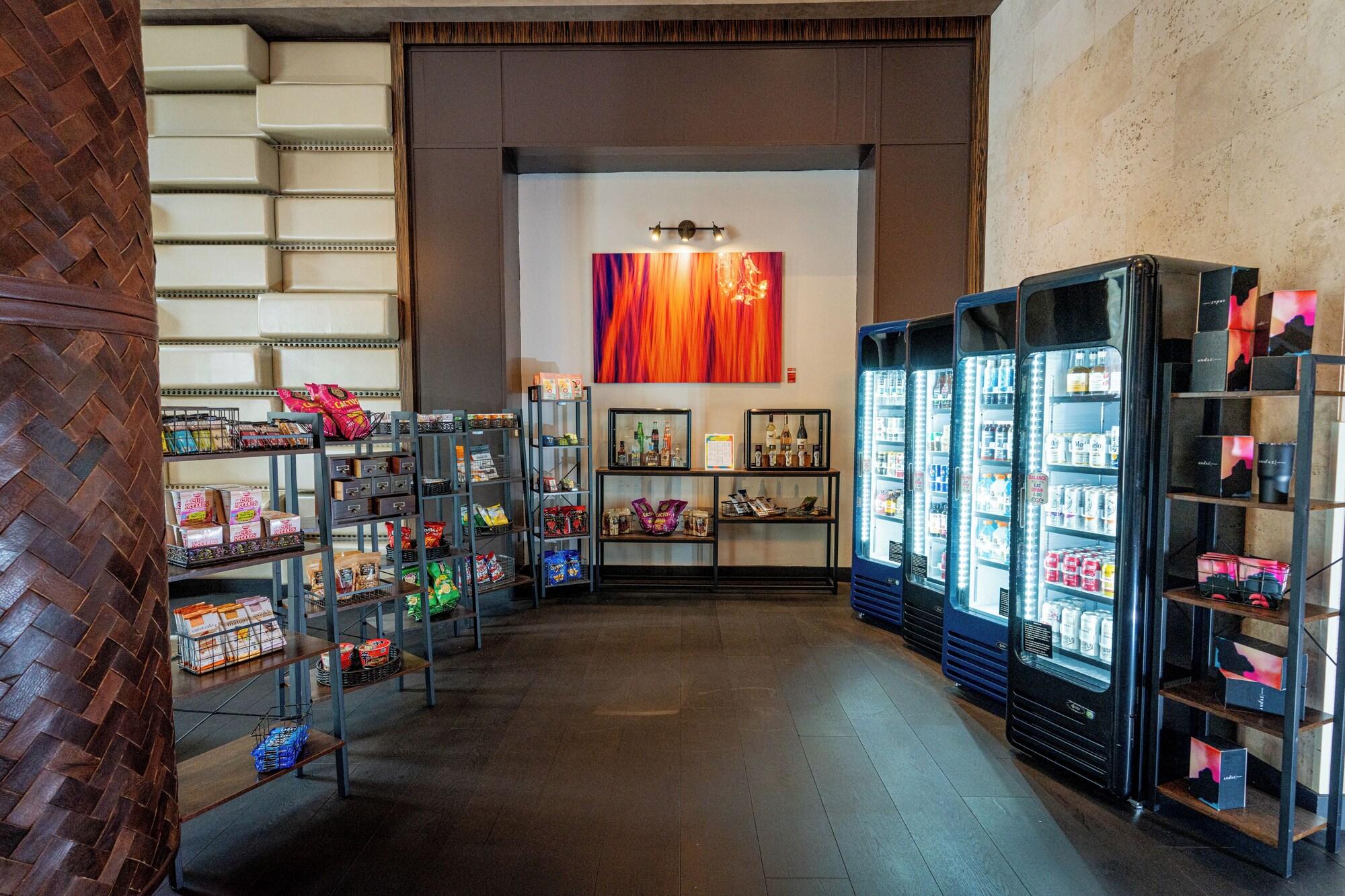 Vista Lobby Andaz San Diego, by Hyatt