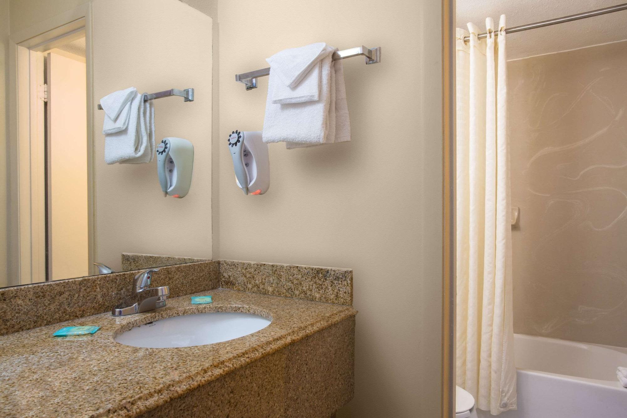 Equipamiento de Habitación Knights Inn Orlando
