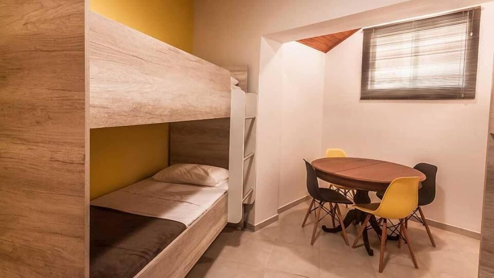 Set de Habitación The Bridge Hostel