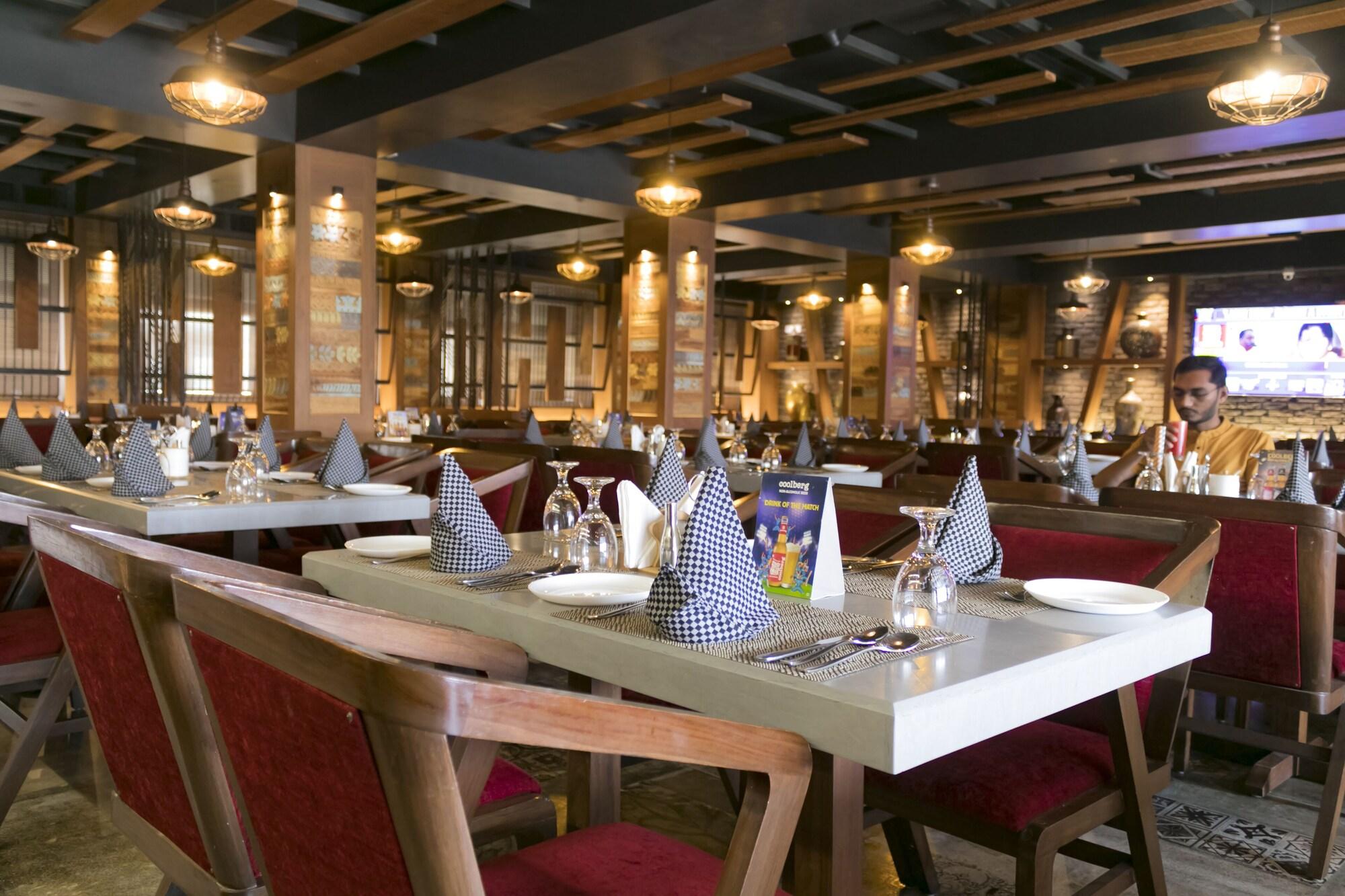 Restaurant HOTEL HIRISA Unit Hotel Fortune Palace