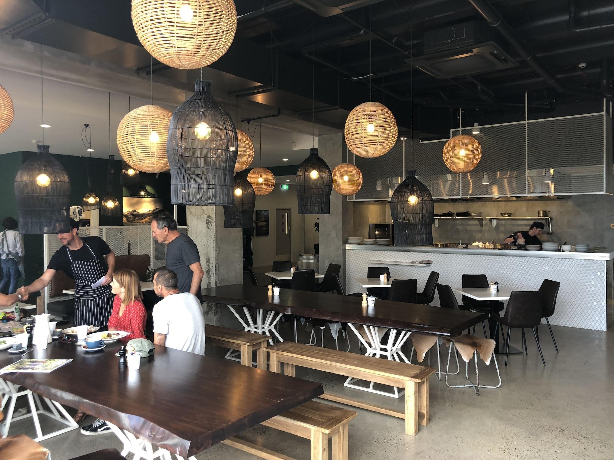 Restaurant Ramada Suites by Wyndham Queenstown Remarkables Park