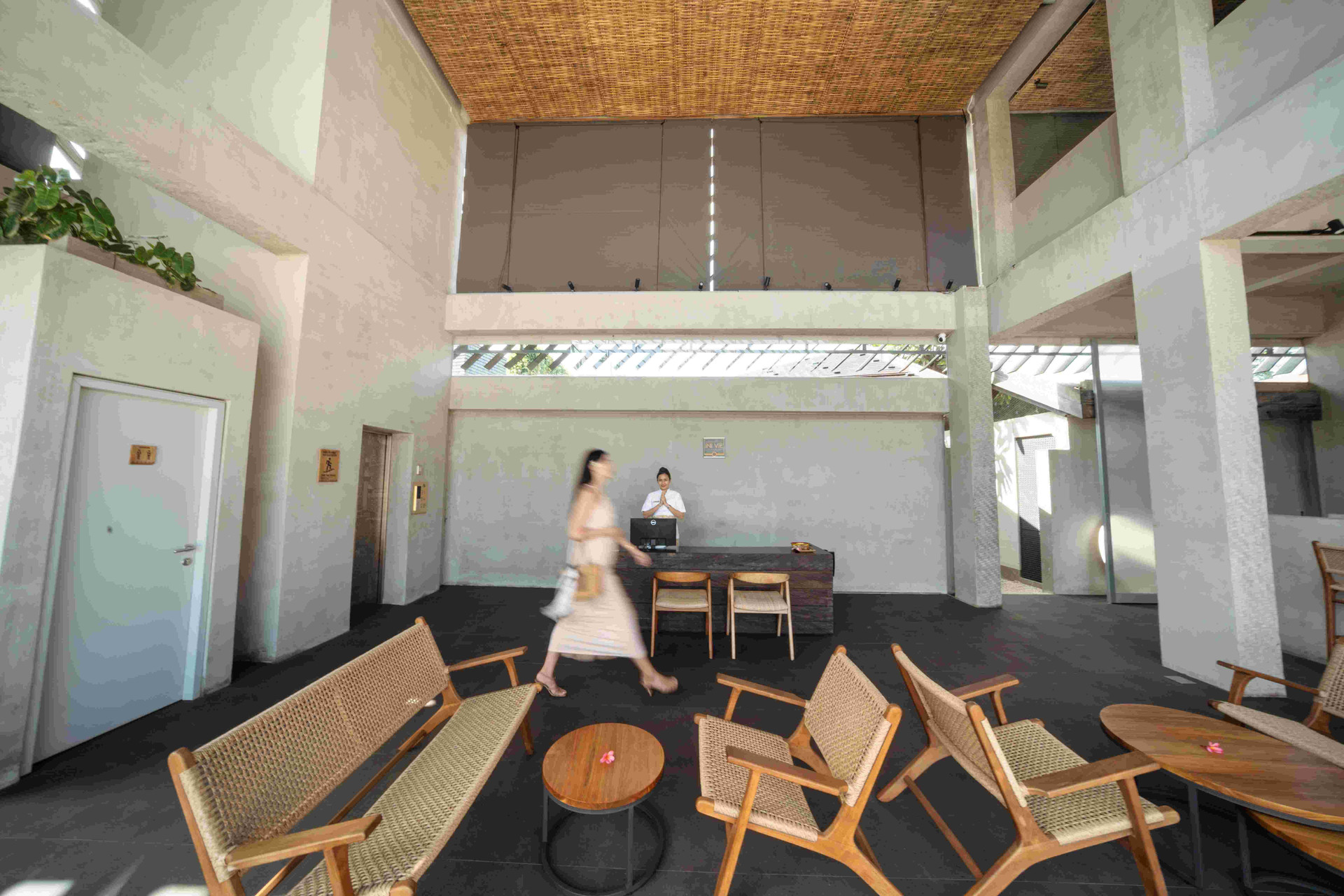 Vista Lobby Atap Beach Resort Canggu by Ini Vie Hospitality