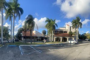 Alojamiento - 88 Palms Hotel & Event Center