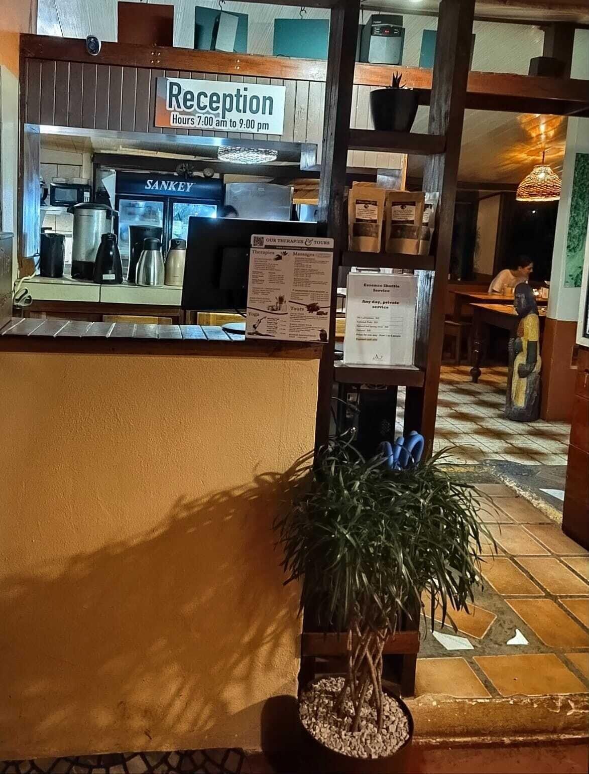 Vista Lobby Essence Arenal Spa & Yoga