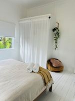 Alojamiento - Charming 3-bedroom country-coastal home with WiFi & AC