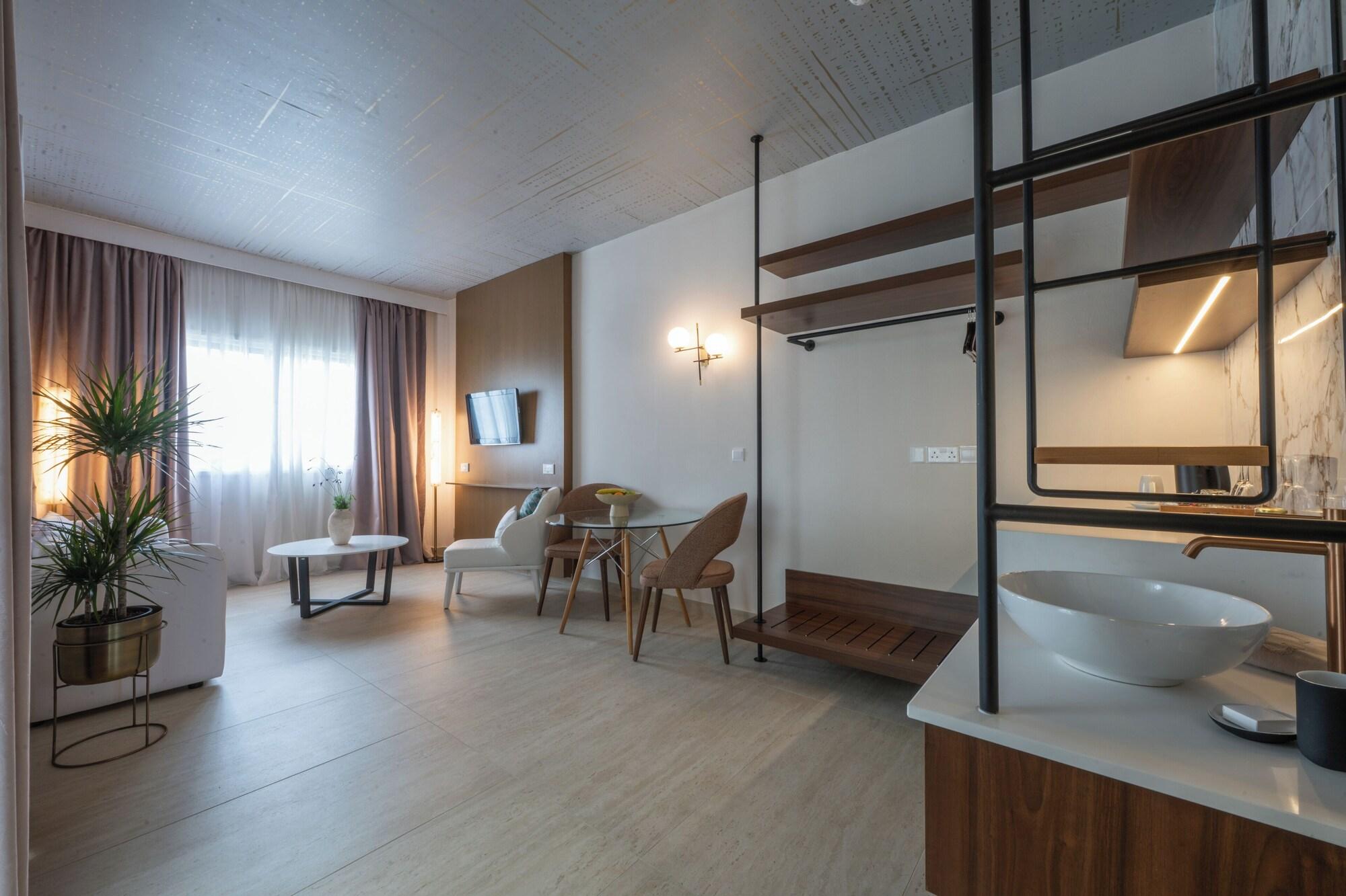 Habitación King Jason Paphos - Designed for Adults By Louis Hotels