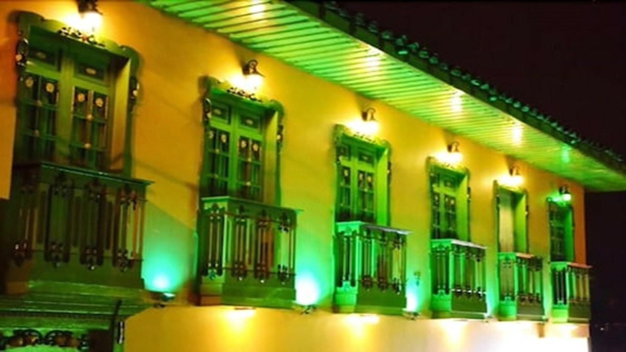 Varios Hotel Sueño Dorado