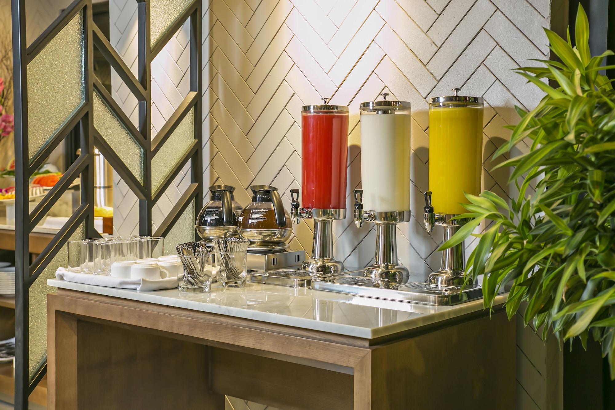 Bar/Salón Avora Boutique Hotel
