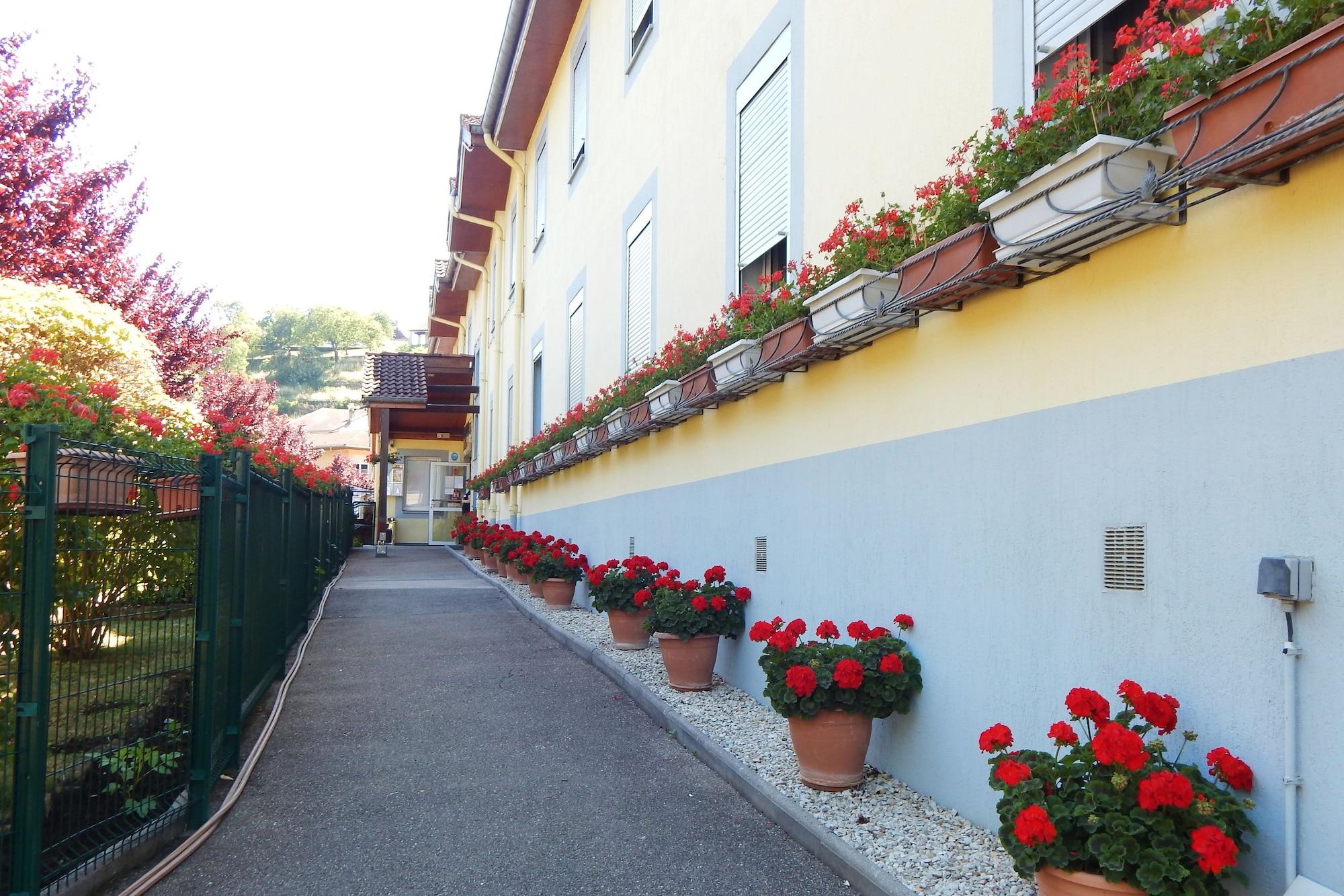 Vista Exterior Hôtel Aster