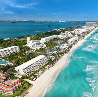 The Grand Oasis Cancún All Inclusive