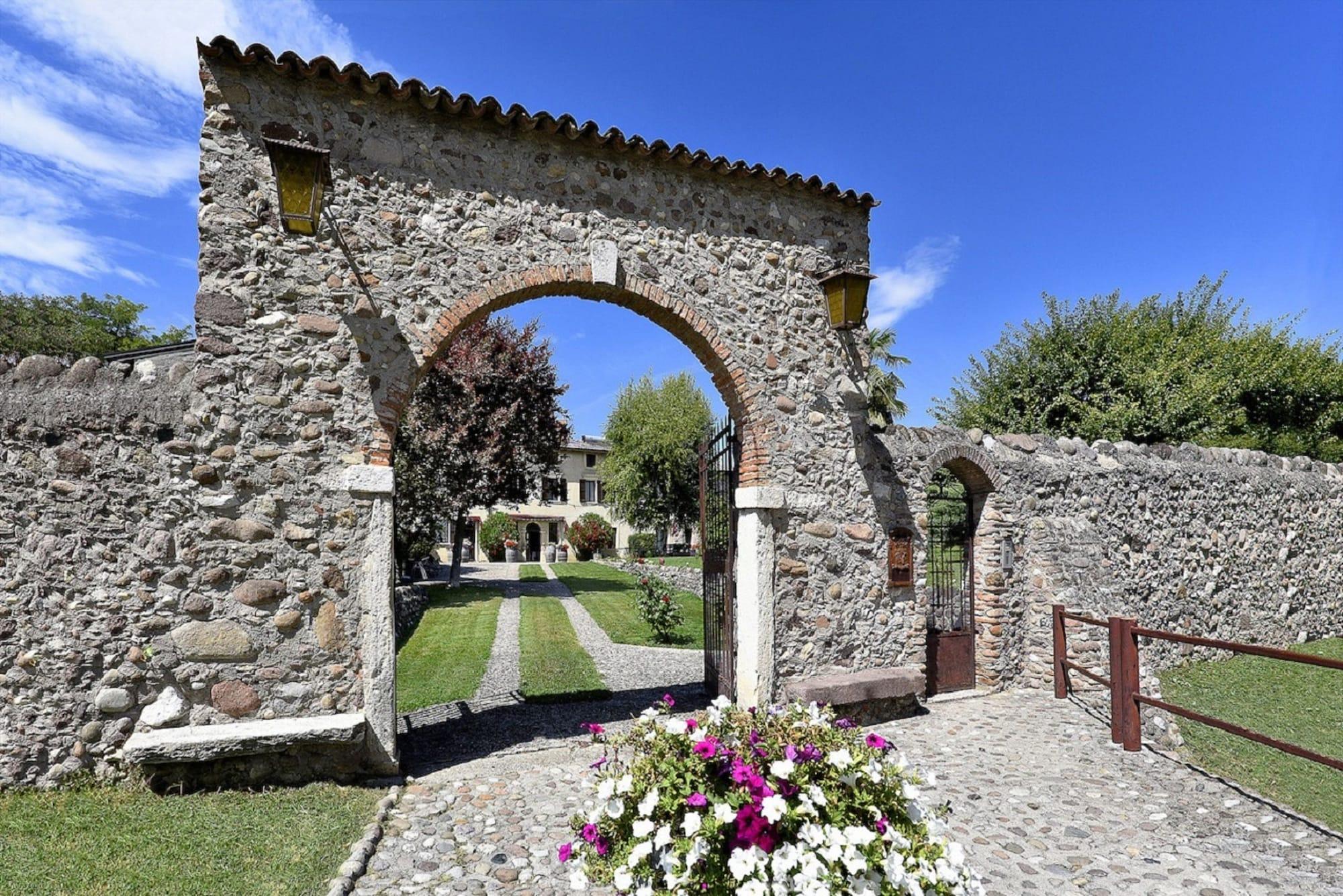 Vista Exterior Corte Marzago