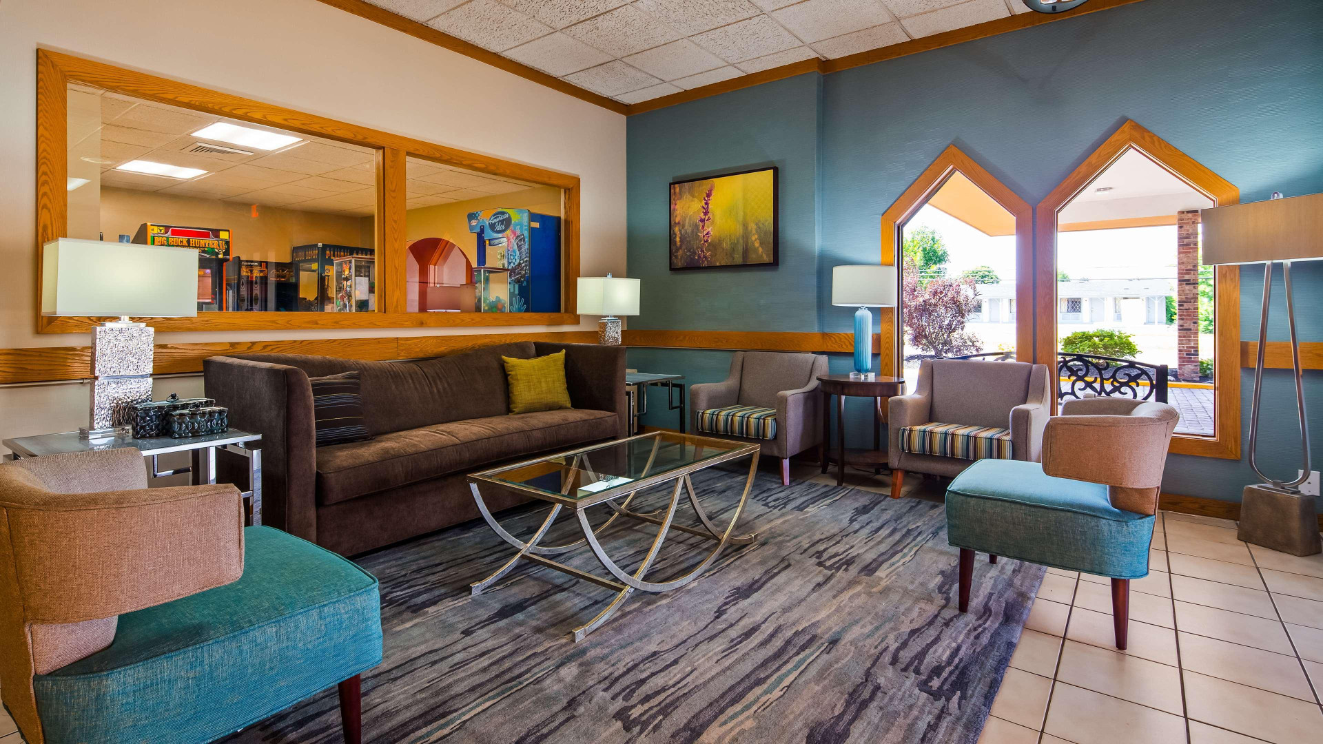 Vista Lobby Best Western Woodhaven Inn