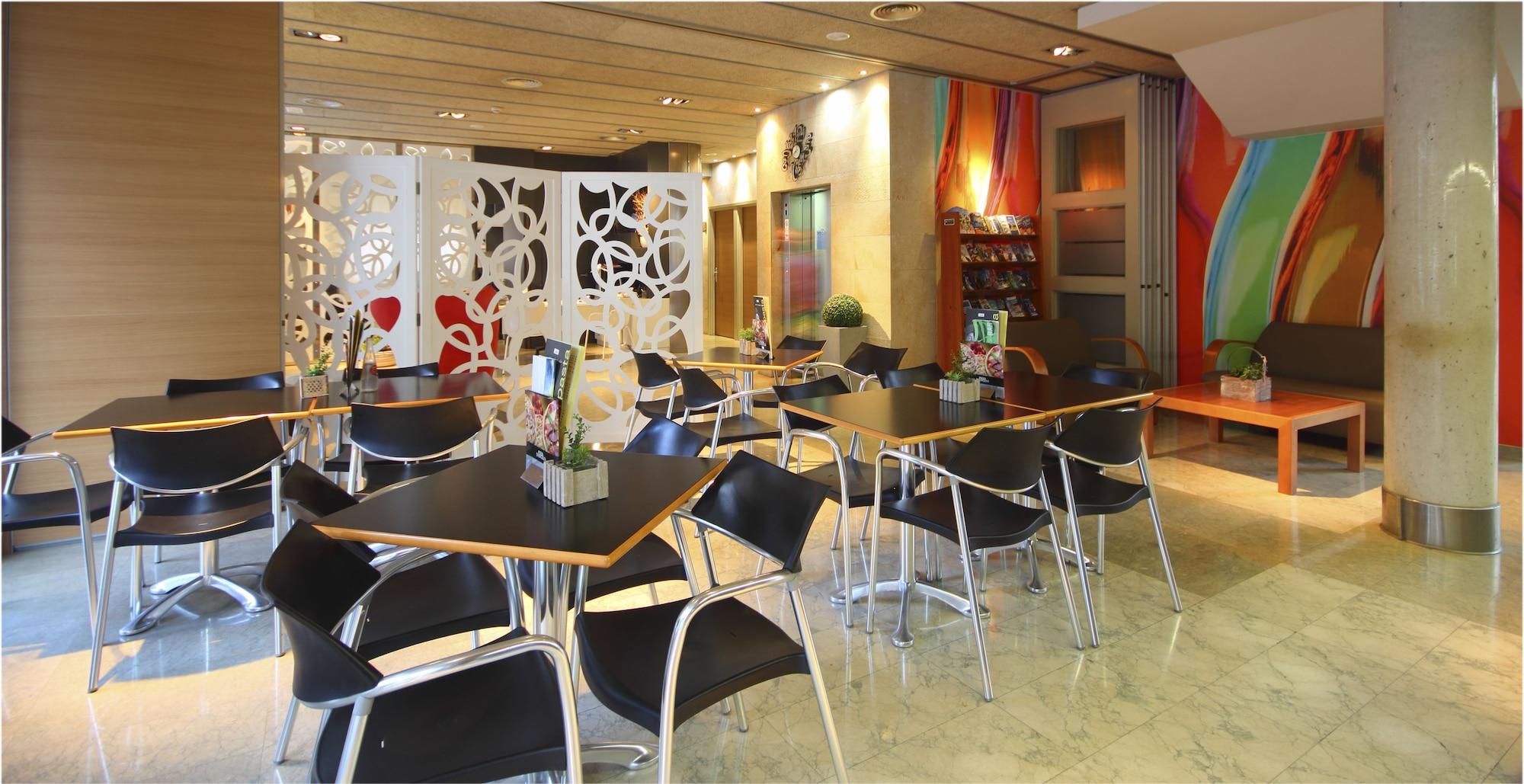 Bar/Salón AQUA Hotel Nostre Mar Apartaments