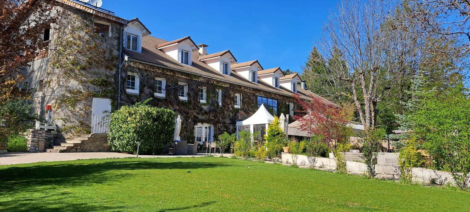 Vista Exterior Hôtel Les Olivades