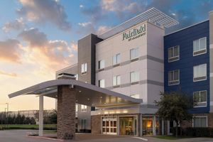 Alojamiento - Fairfield Inn & Suites Dallas West/i-30