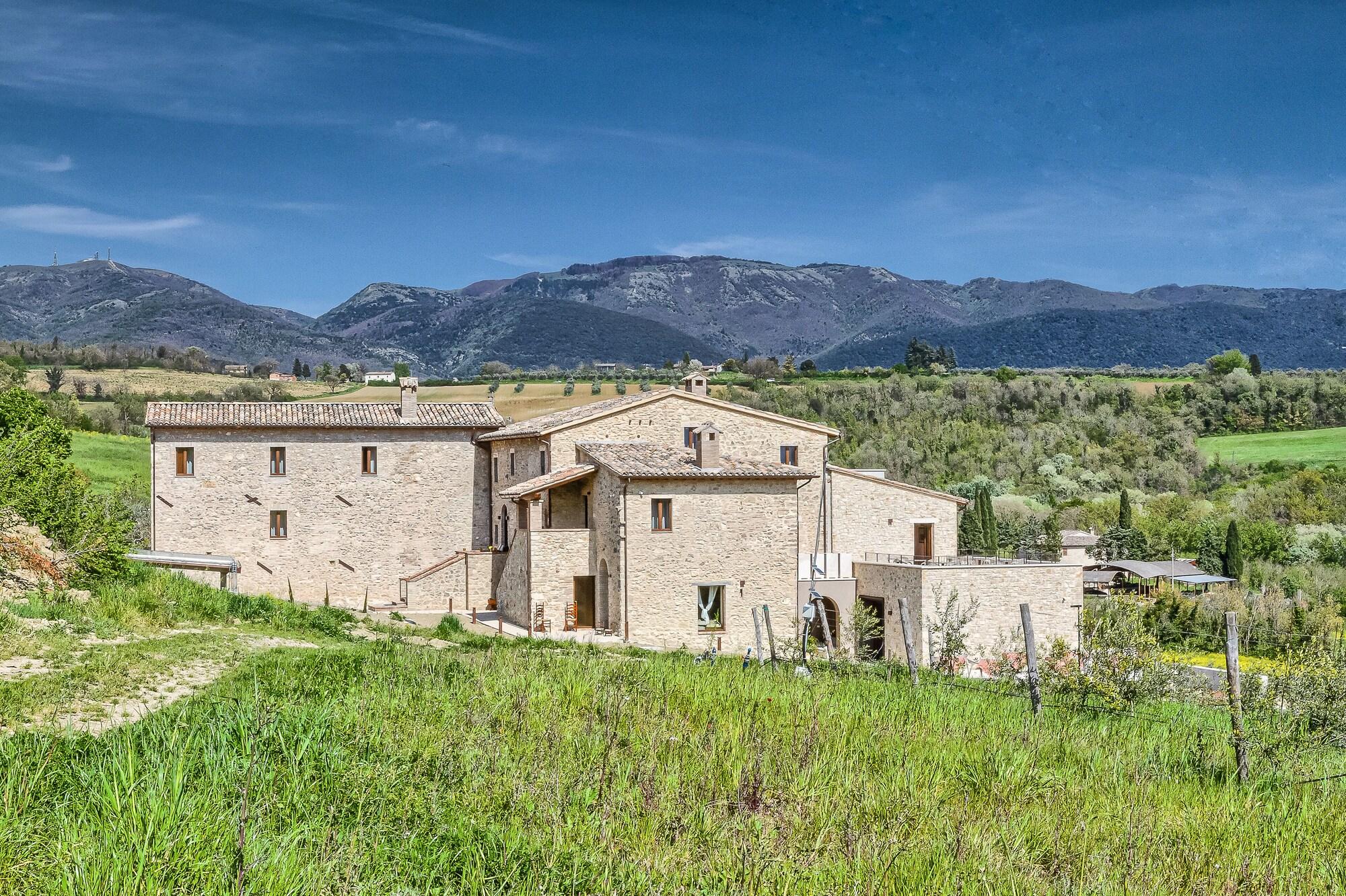 Vista Exterior Agriturismo Colli Martani