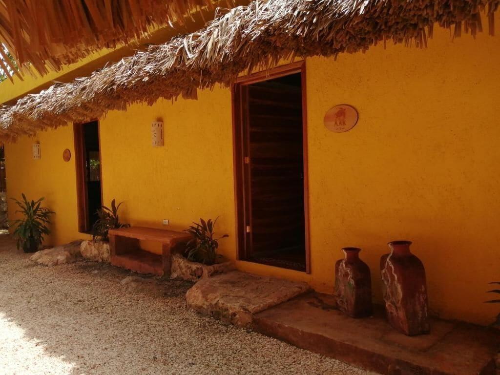Varios Suites de la Casa de Piedra y Colores
