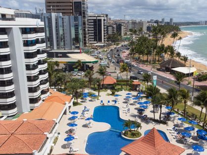 Vista da piscina da hospedagem Maceio Atlantic Suites - Foto 14