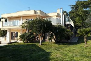 Alojamiento - Villa Grinaldi