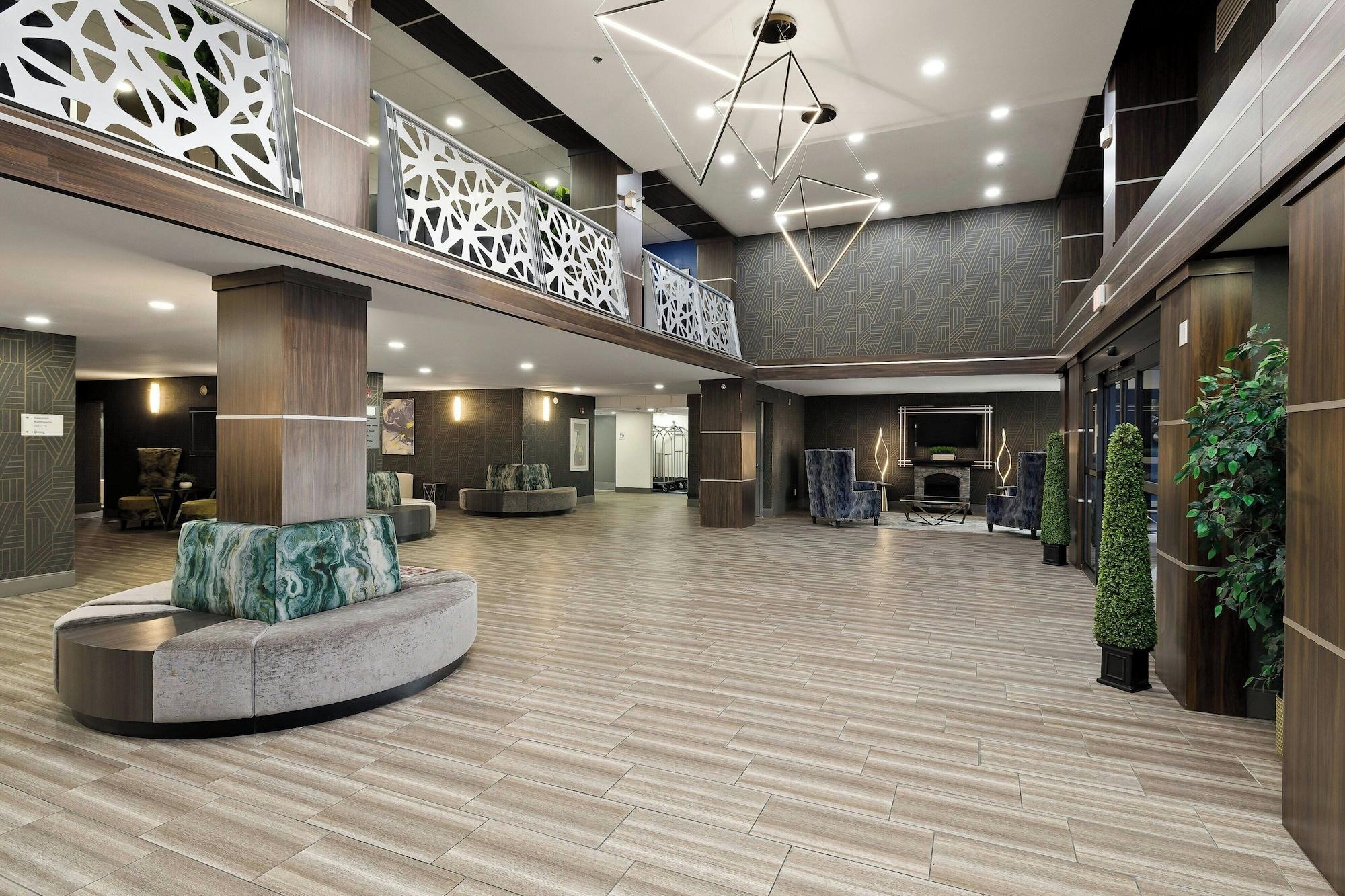 Vista Lobby Verta Hotel McAllen