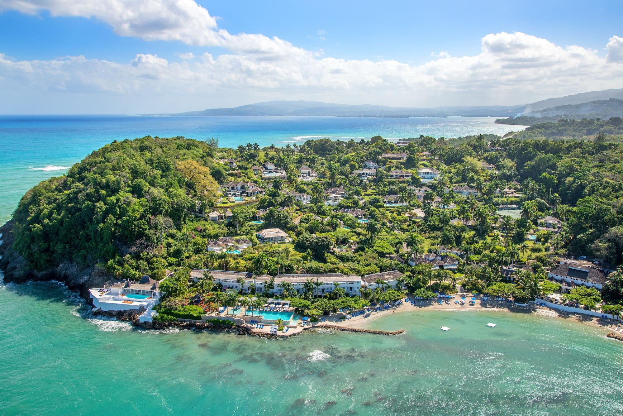 Vista Exterior Round Hill Hotel And Villas