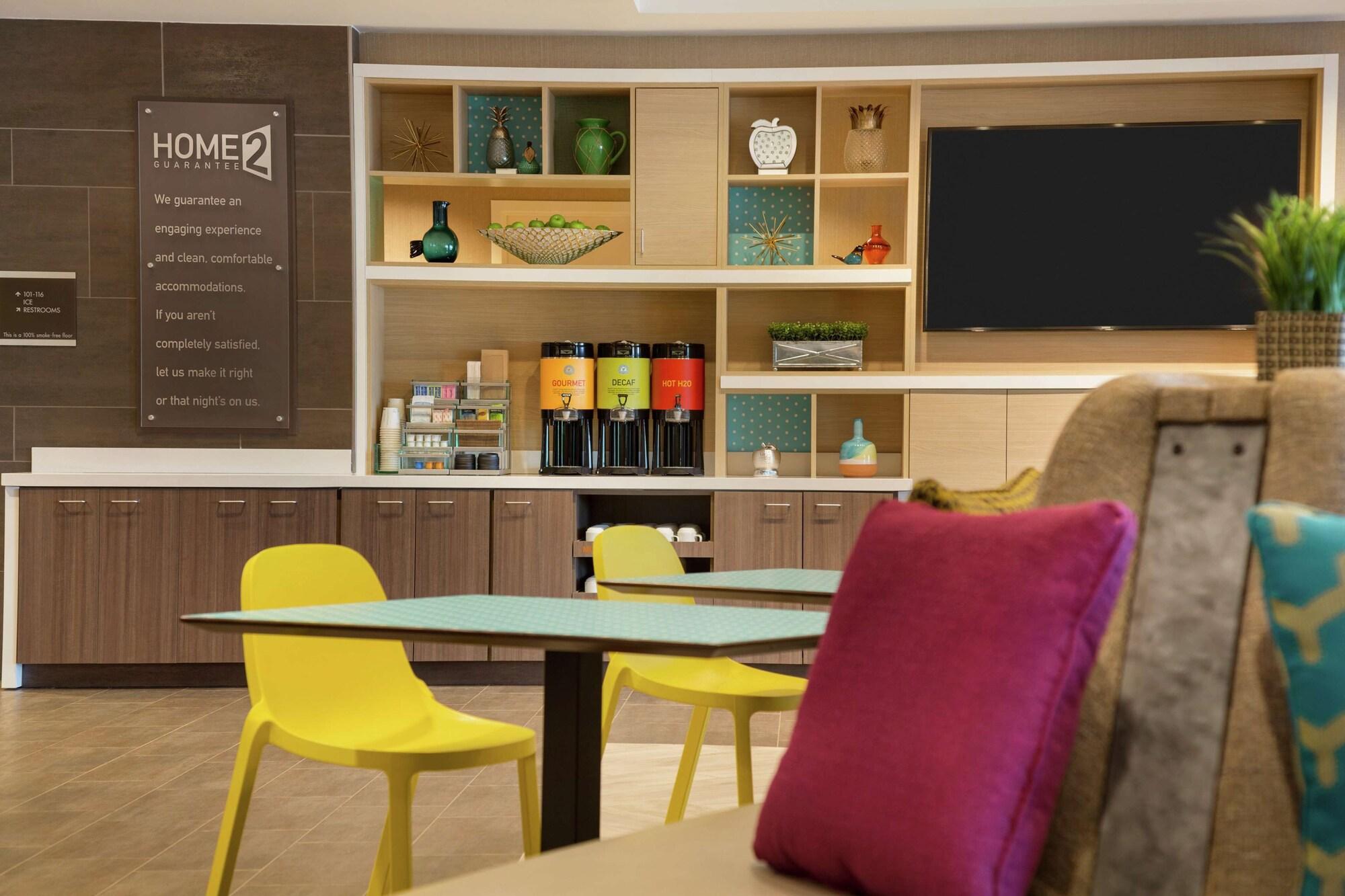 Vista Lobby Home2 Suites by Hilton Frederick