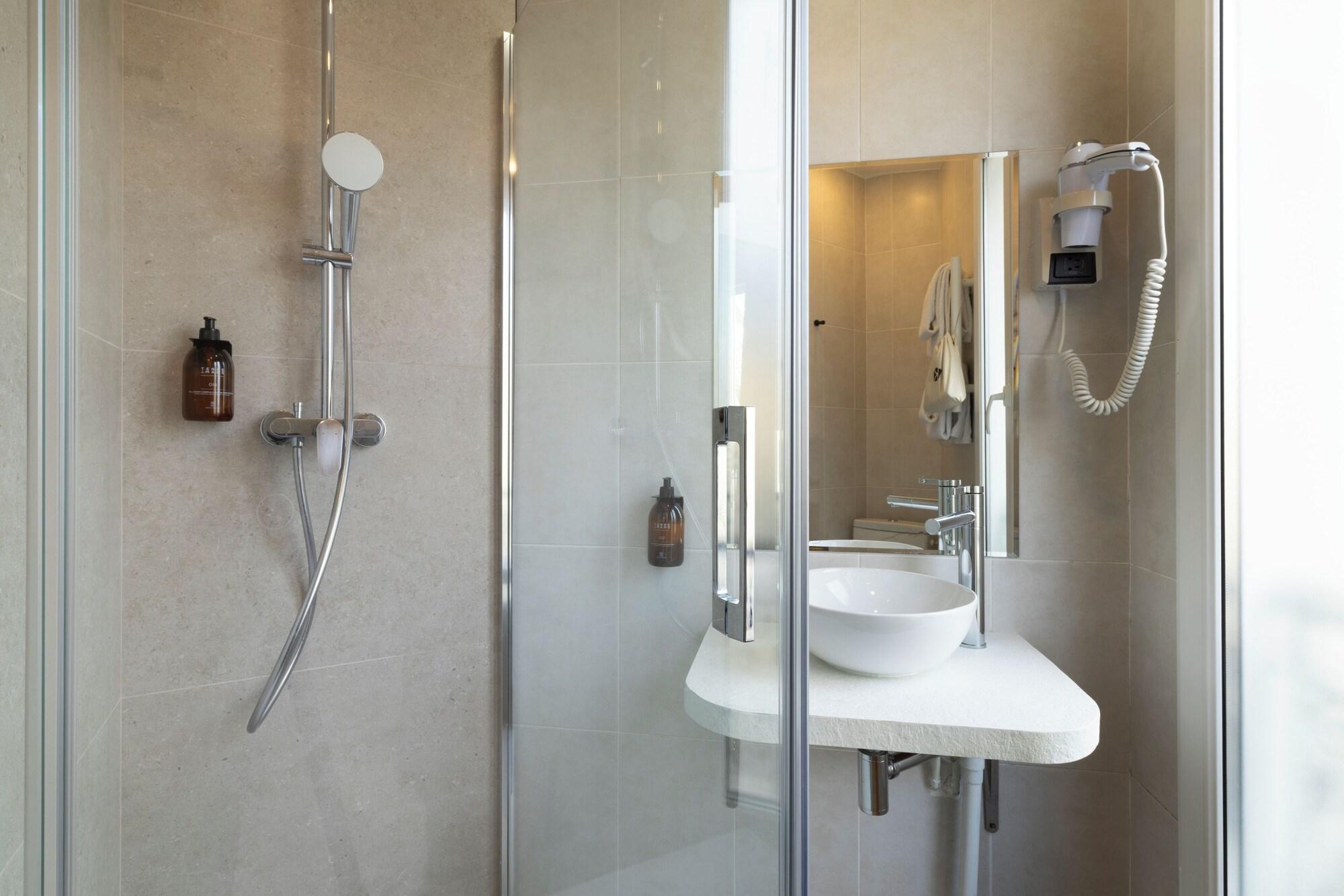 Equipamiento de Habitación Hôtel Korner Etoile