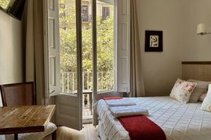 Alojamiento - Casa Consell Gran Via Guest House